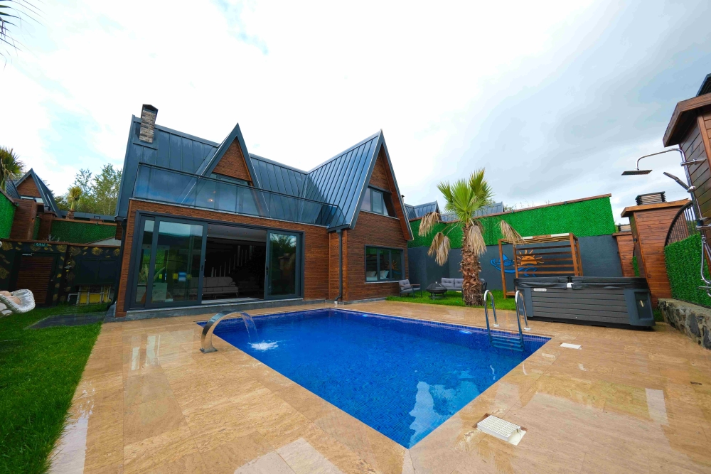 Doğanın Kalbinde Lüks Bir Kaçamak: Sapanca Daylight Resorts & Spa ile Isıtmalı Havuzlu Bungalov Keyfi